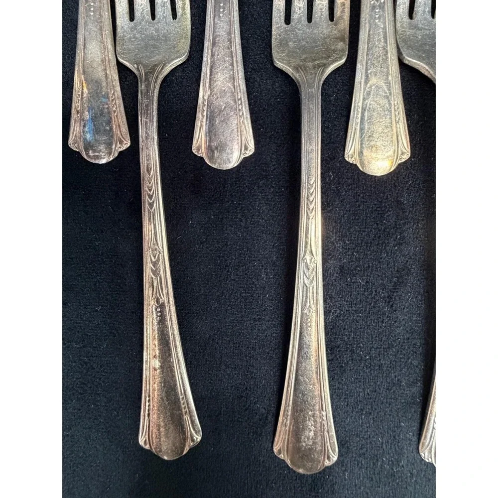 Valencia Silverplate by INTERNATIONAL SILVER Service for 6 Vintage Flatware
